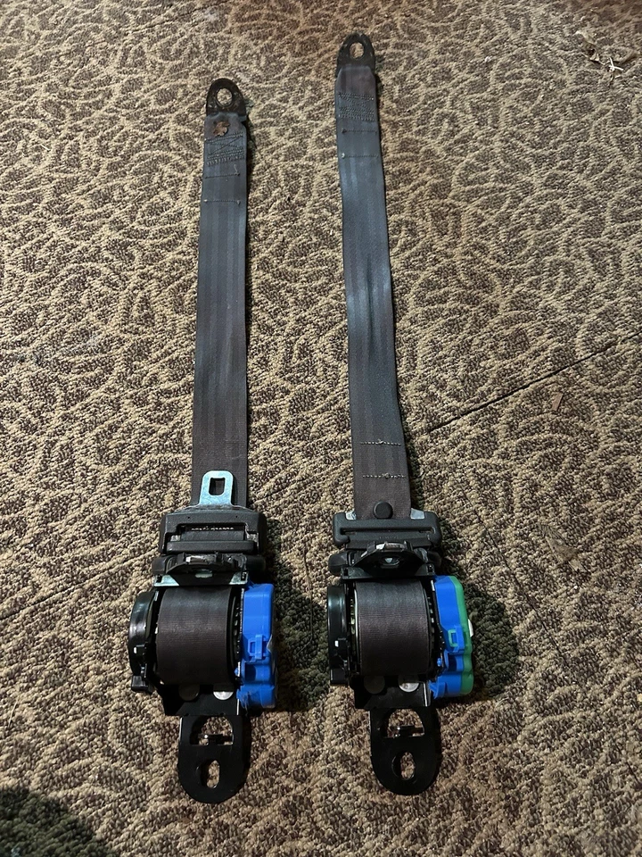 Cintos de segurança traseiros do Jeep Grand Cherokee 2001 - Imagem 1 de 1