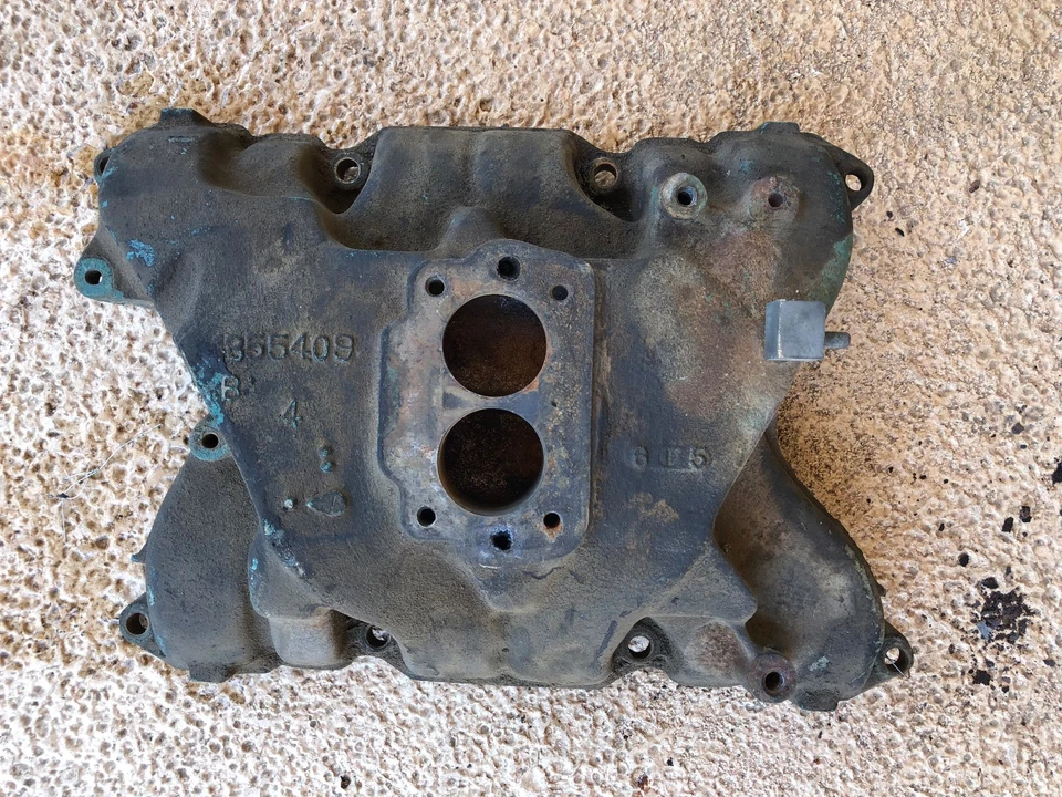 Buick Special 264 1955 colector de admisión de cabezal de clavo 6-5  Foto 1 de 4