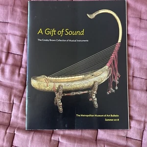 A Gift of Sound: The Crosby Brown Collection of Musical Instruments MET Mag 2018 - Bild 1 von 6