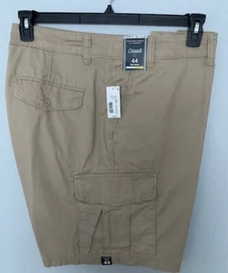 MENS ROUNDTREE & YORKE Cargo Shorts NWT 44 Big Man Khaki Classic Fit Soft Cotton - Picture 1 of 6
