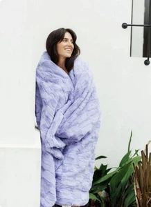 NEW Minky Couture Luxurious Posh Sorbet Lilac purple Blanket Adult Size 60x50 - Picture 1 of 6