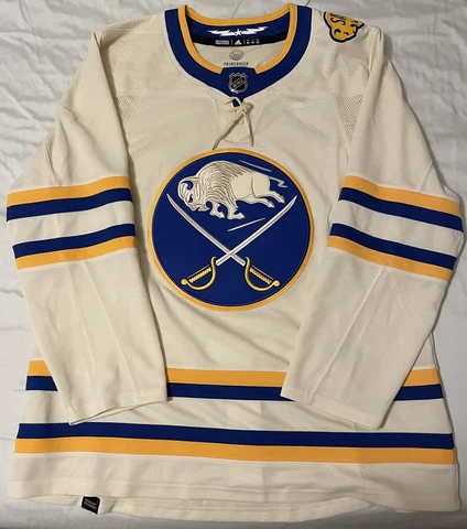 NWT Buffalo Sabres 2022 Heritage Classic Jersey Cover