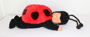 "Muñeca bebé durmiente Lady Bug de colección Anne Geddes 17"" coleccionable 1997" - Imagen 1 de 9