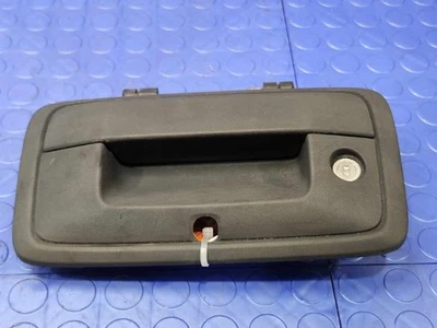 Conjunto de manija de puerta trasera Chevy Silverado 14-16 opción de cámara OEM 23448681 Foto 1 de 4