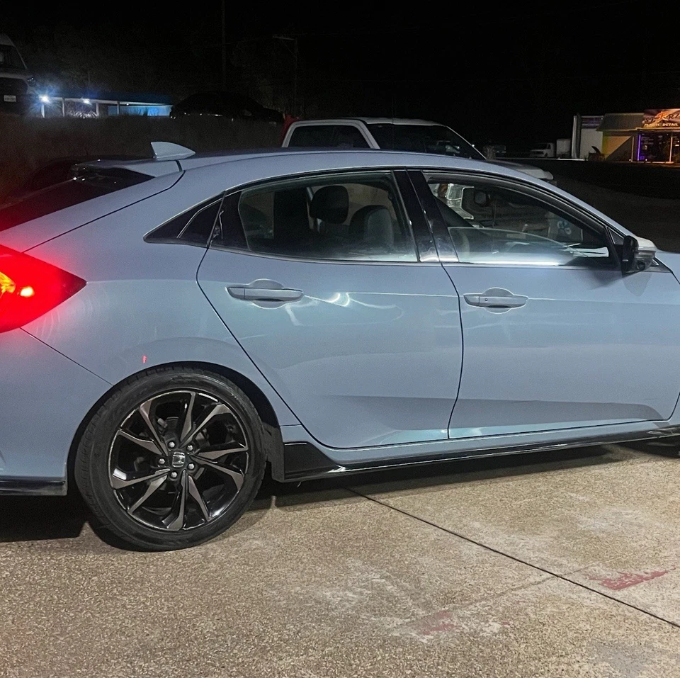 Honda Civic 2016 2017 2018 2019 2020 2021 puerta trasera derecha OEM usada Foto 1 de 1