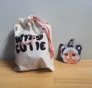 100% Authentic Popmart Wild but Cutie Crybaby - Denim Cutie plush pendant - Picture 1 of 3