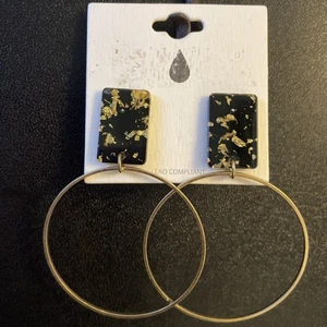 Ohrringe Acryl Steinoptik mit goldfarbenem Creolenrücken - Bild 1 von 5