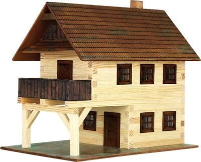 Modellbau-Set "Rathaus" W14 Walachia Holzbausatz Holzbausteine Modellbau 1:32 - Bild 1 von 2