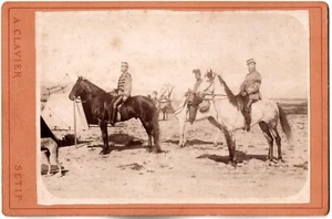 Algérie.1875.Cavaliers Militaires au Camp.Photo Cabinet Carte.A.Clavier à Sétif. - Picture 1 of 2