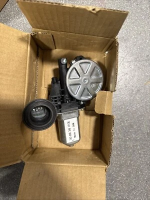 Front Left Power Window Motor for Toyota. Dorman 742-608 (6 pin connector) - Image 1 of 4