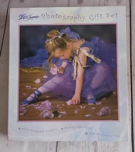 Lisa Jane Fotos Geschenkset Kamera & Film Beschreibung lesen - Bild 1 von 7