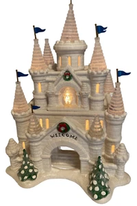 VTG. Dept 56, 56.54850, White Snow Carnival Ice Palace (Lighted), Snow Village - Picture 1 of 16