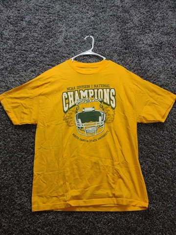 North Dakota State Bison NDSU Shirt Adult XL Yellow Crew 2012 Champions Cover
