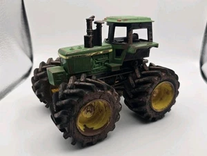 ETRL John Deere 8310 Tractor Ultra Ultra Rare Premier Muddy Series 1:64 - Picture 1 of 4