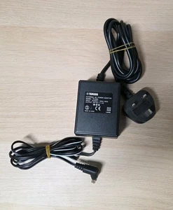 Genuine Yamaha PA-M30 Power Adaptor Power Supply - Picture 1 of 3