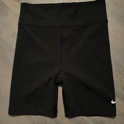 Nike One Dri Fit High-Waisted Woven Shorts for Kids Black Size L NWT 5in Length - Image 1 of 4