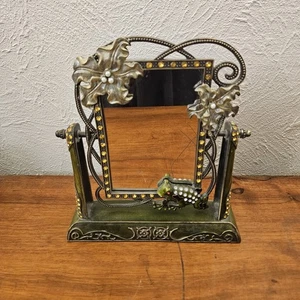 Espejo de tocador giratorio Ashleigh Manor verde ojo rojo rana esmaltado con joyas - Imagen 1 de 5