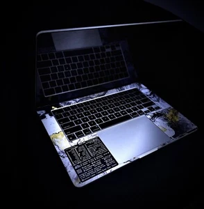 Apple MacBook Air 15 in 2024 Midnight/Apple M3 4.05 GHz, 512 GB 8 GB 10-Core - Picture 1 of 9