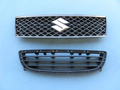 10 11 12 13 CUBIERTA PARACHOQUES DELANTERO SUZUKI KIZASHI EMBLEMA REJILLA SUPERIOR E INFERIOR USADO 3 Foto 1 de 4