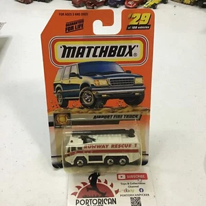 1999 MATCHBOX SUPERFAST #29 WHITE AIRPORT FIRE TRUCK RUNWAY RESCUE 1/64 ENGLAND - Picture 1 of 4