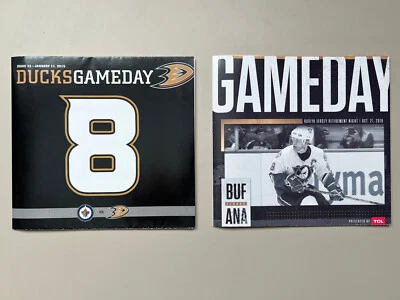 Póster del programa de juego nocturno de jubilación Anaheim Ducks Teemu Selanne & Paul Kariya Foto 1 de 2