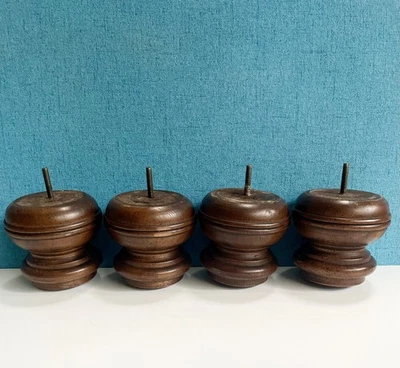 Sofá silla otomana vintage grande de madera maciza con patas de moño de 4,5” de alto | Juego de 4 Foto 1 de 4