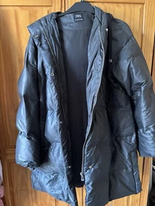 Ladies Off Black/ Green Feather Down Coat Size Xs Oversized Would Fit 6-12 - Picture 1 of 4