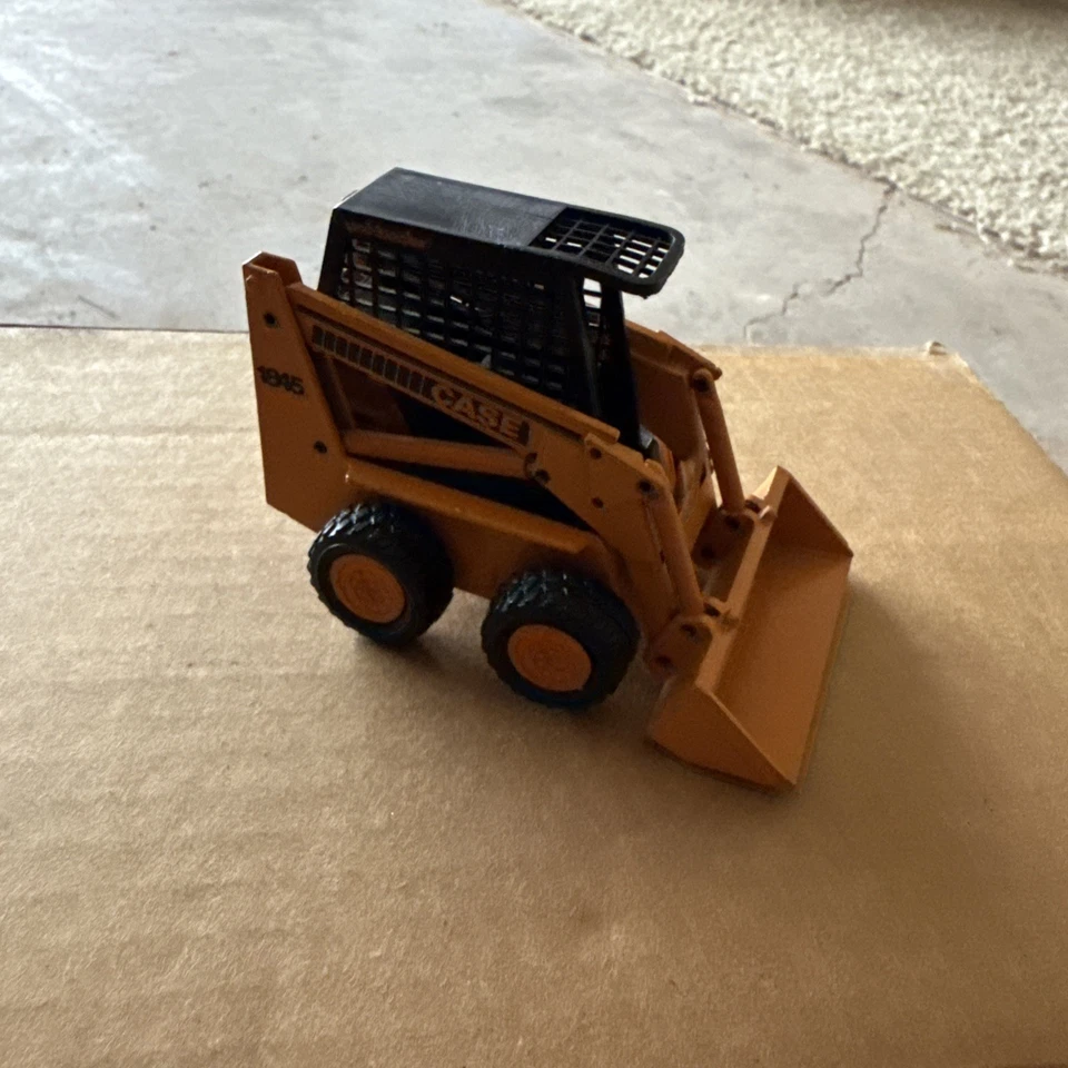  Estuche 1845 Uni-Loader NZG #196 años 70, escala 1:35   Foto 1 de 4