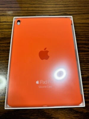 NEW Genuine Apple iPad Pro 9.7” Silicone Case APRICOT Orange (cover Back Only) - Image 1 of 2