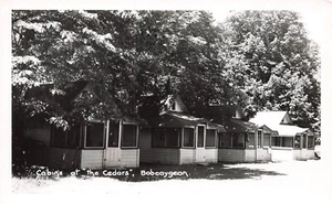 LP60 Ontario Canada Bobcaygeon City of Kawartha Cabins at Cedars RPPC Postcard - Picture 1 of 2