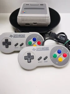 Super Nintendo Classic Mini mit 2 Controllern | SNES Mini Konsole 🎮✨ - Bild 1 von 6