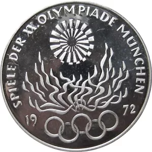 J405 10 DM Gedenkmünze Olympia olympische Flammen Feuer 1972 G in PP offen 607 - Bild 1 von 2