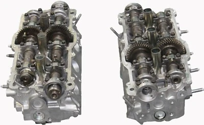 Toyota Camry Lexus ES250 2.5 DOHC 2VZ-FE Cylinder Heads PAIR 1988-1991 - Image 1 of 2