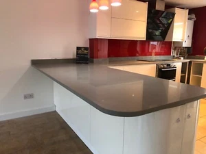 DARK GREY KITCHEN WORKTOP- COUNTERTOP QUARTZ- AFFORDABLE- SAMPLE ONLY £1.99 - Picture 1 of 6