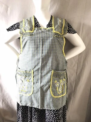 Delantal Mexicano Bordado con Botones Mandil Mexicano Bordado Foto 1 de 4