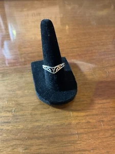 Beautiful Crafted Chevron Open Filigree Sterling Silver Ring Size 7 - Picture 1 of 5