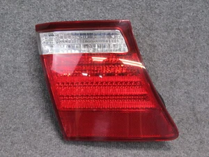 🥇08-09 LEXUS UVF46 LS600h REAR LEFT INNER TRUNK LID TAIL LIGHT LAMP OEM - Foto 1 di 15