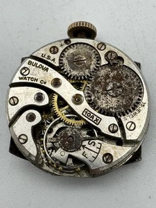 Vintage Bulova 10AK Men’s Wristwatch Movement For Parts Or Repair - Picture 1 of 6