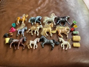 Vintage Littlest Pet Shop Kenner 90s Brushable Ponys Pferde ~ 12 Pferde & Acc - Bild 1 von 7