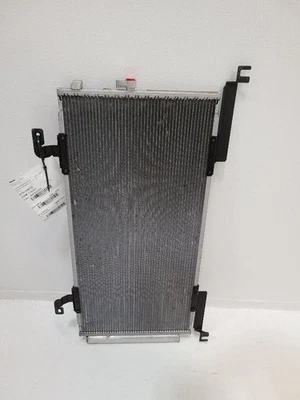 Condensador de CA Subaru Legacy 2015 2016 2017 2018 2019  Foto 1 de 4