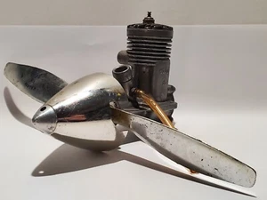 Vintage Veco 35 Motor Model Plane Engine Control Line Glow Airplane & Kavan Prop - Picture 1 of 16