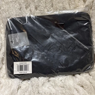 NEW Targus Trax Black Travel Sleeve Fits 15.6" Widescreen Laptop Computer - Image 1 of 4