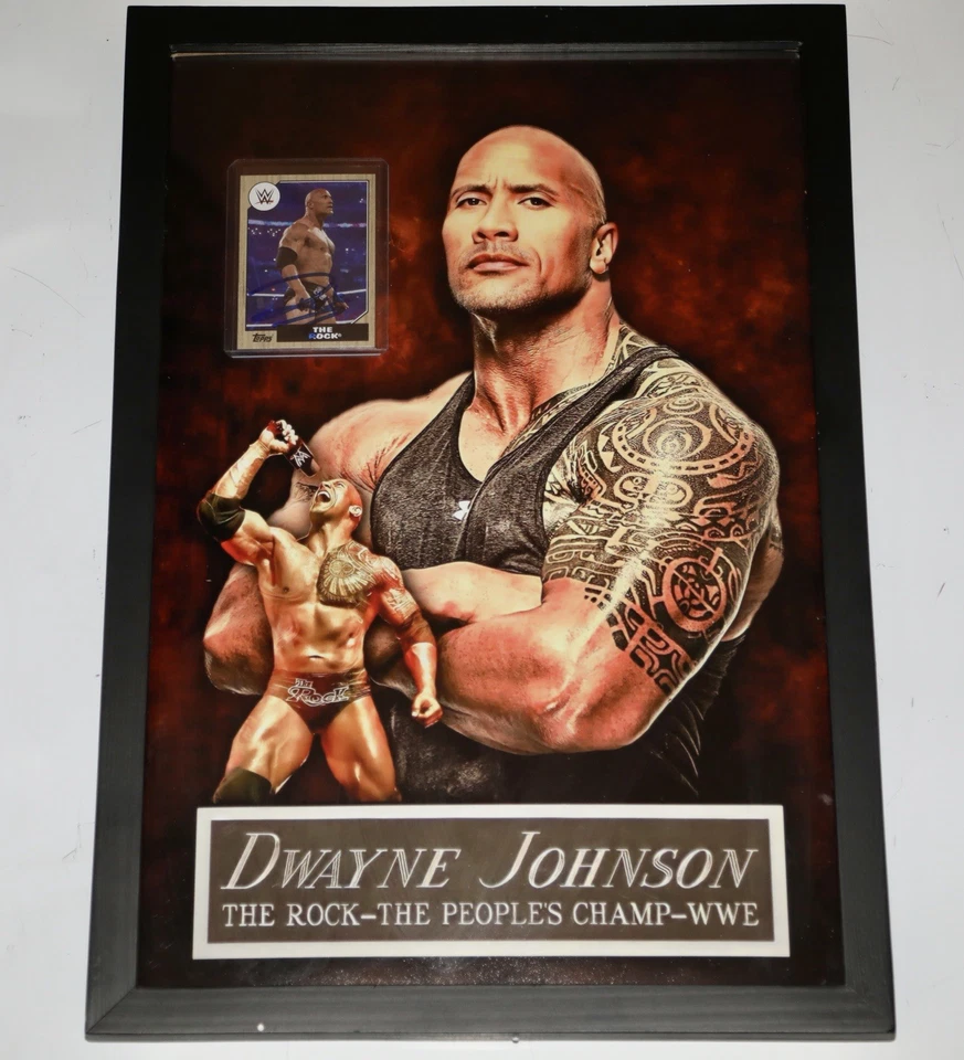 Tarjeta autografiada por Dwayne Johnson “THE ROCK”, foto enmarcada 13x19 firmada certificado de autenticidad WWE Foto 1 de 4