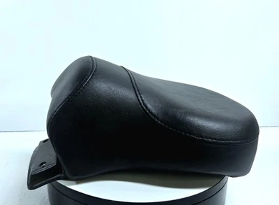 HARLEY DAVIDSON GENUINE FLHR ROAD KING REAR PASSENGER PILLION SEAT - Image 1 of 4