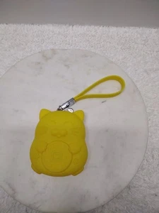Silicone Yellow Cat Pocket Keychain Mini Purse Zipper Pocket - Picture 1 of 9