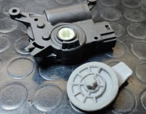Alfa Romeo Giulietta 940 Actuador de Aire De Recirculacion Flap Motor - Imagen 1 de 3