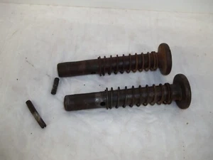 Case Ingersoll 444 1973  & other Tractors Pins C165373, Springs C24137, roll pin - Foto 1 di 3