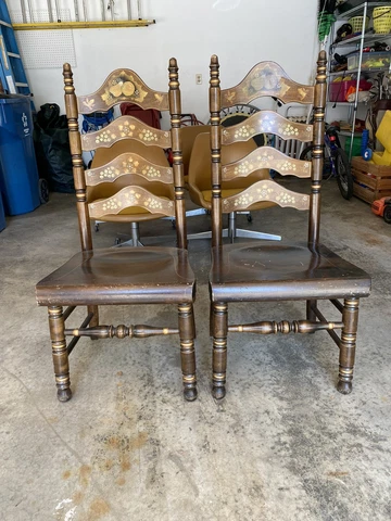 Ethan Allen Dark Antiqued Pine Old Tavern Decorated Ladderback Chairs Cover