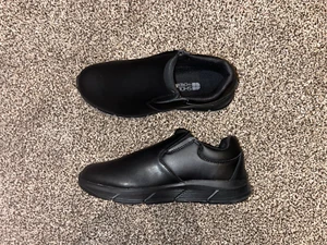 SHOES FOR CREWS CATER II SLIP RESISTANT SLIP-ON WOMENS WORK SHOES - SIZE 6 BLACK - Picture 1 of 1