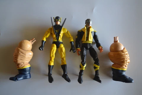 Hasbro Marvel Legends Blob Build-a-Figure (Series 2) Yellow Jacket and Xorn 2006 Cover